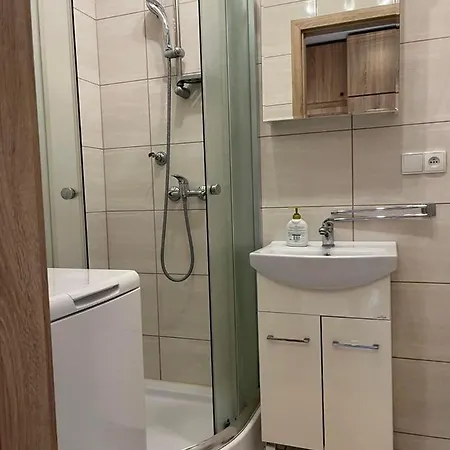 Wakcyjny Przy Ulicy Paryzntow * Gdansk