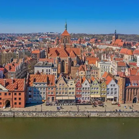 Wakcyjny Przy Ulicy Paryzntow * Gdansk