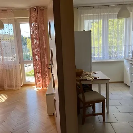 Wakcyjny Przy Ulicy Paryzntow Apartment