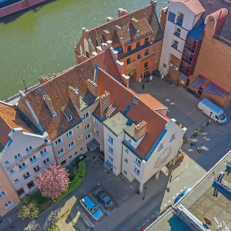 Wakcyjny Przy Ulicy Paryzntow Apartment